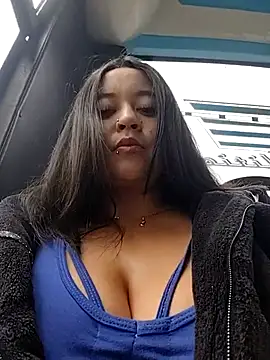 Cristal  04 online show from November 2025 07:03:01 PM