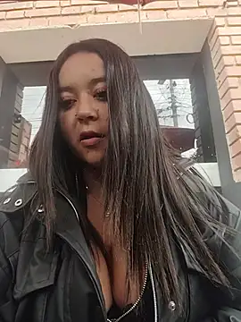 Snapshot of Cristal__04 chatting on July 2026 05:56:02 PM Cristal 04 online show from July 2026 05:56:02 PM