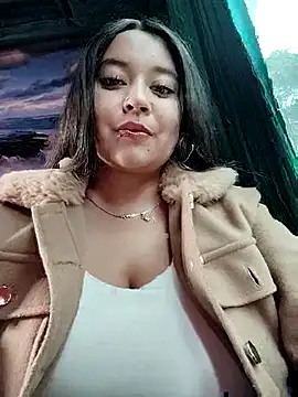 Cristal  04 online show from November 2025 03:17:02 PM