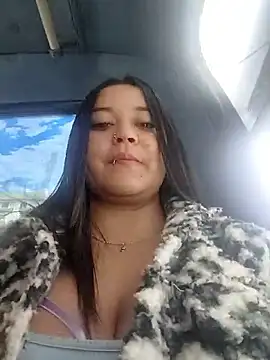 Snapshot of Cristal__04 chatting on May 2026 12:43:01 PM Cristal 04 online show from May 2026 12:43:01 PM