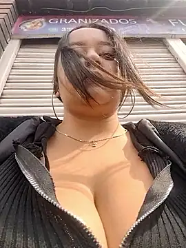 Cristal  04 online show from December 2025 06:56:02 PM