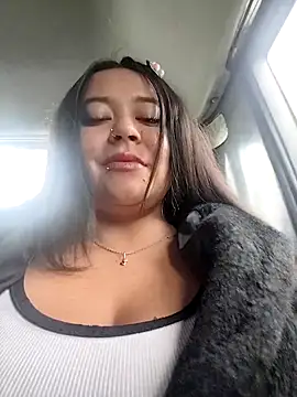 Cristal  04 online show from December 2025 03:47:01 PM