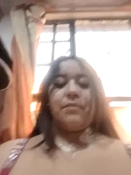 Cristal  04 online show from December 2025 08:04:02 PM