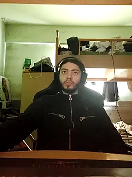 kleineid77 online show from March 2026 11:32:01 AM