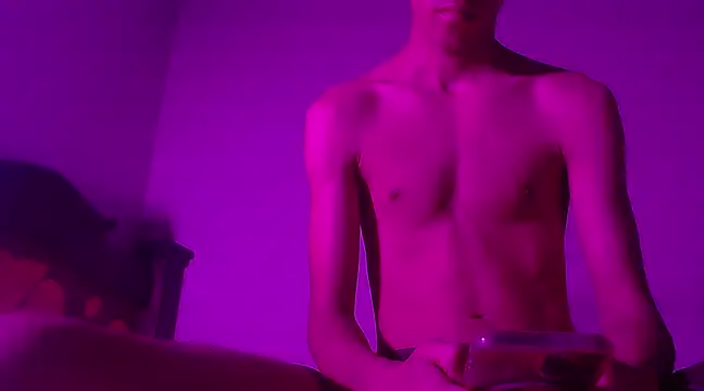 isaaclatino online show from February 2025 04:37:02 AM