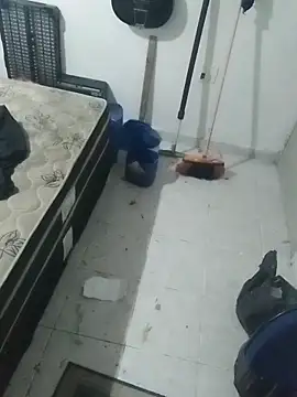 pikalindaxx online show from February 2026 06:48:02 AM