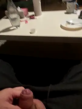 fickmonster2024 online show from December 2025 05:28:01 PM