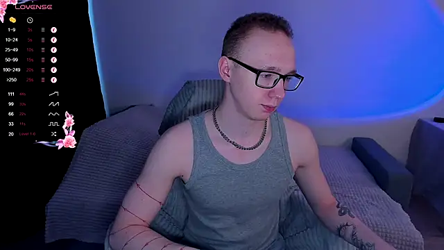 Snapshot of Alex_silents chatting on October 2025 06:23:01 AM Alex silents online show from October 2025 06:23:01 AM