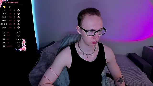 Snapshot of Alex_silents chatting on November 2025 06:39:01 AM Alex silents online show from November 2025 06:39:01 AM