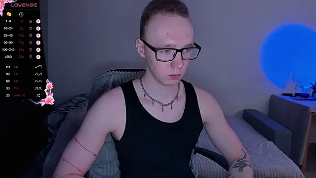 Snapshot of Alex_silents chatting on November 2025 01:22:01 PM Alex silents online show from November 2025 01:22:01 PM