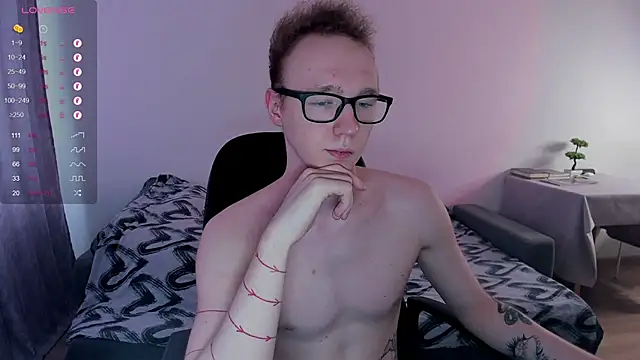 Alex silents online show from February 2025 10:04:02 AM