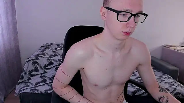 Alex silents online show from March 2025 05:52:01 AM