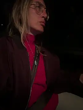 casalinga88 online show from April 2026 07:15:02 PM