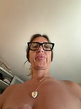 Snapshot of casalinga88 chatting on July 2026 06:09:01 AM casalinga88 online show from July 2026 06:09:01 AM