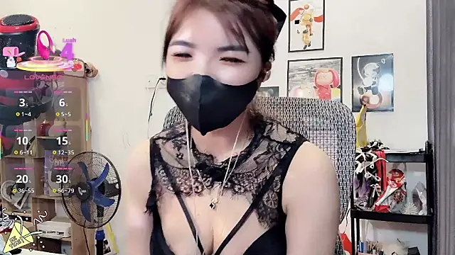 Snapshot of Berrysweet_68 chatting on September 2025 06:56:01 PM Berrysweet 68 online show from September 2025 06:56:01 PM