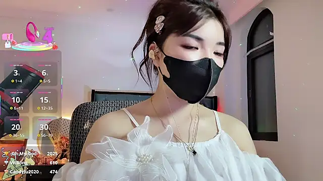 Snapshot of Berrysweet_68 chatting on October 2025 10:13:02 PM Berrysweet 68 online show from October 2025 10:13:02 PM