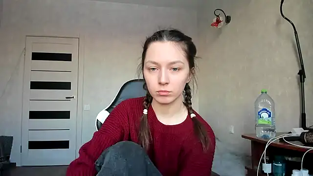 Adela Vetta online show from February 2025 02:04:02 PM