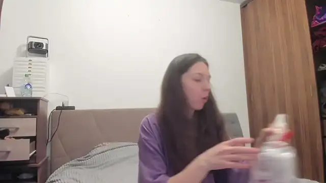 Adela Vetta online show from March 2026 04:44:01 PM