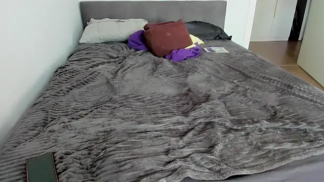 Adela Vetta online show from March 2026 06:46:01 AM