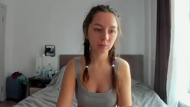 Adela Vetta online show from November 2025 09:35:02 AM