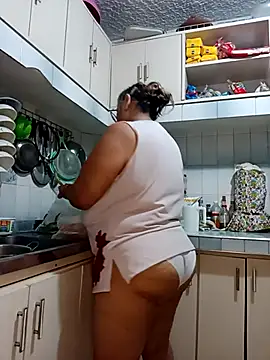 Snapshot of BBW_salome chatting on October 2025 03:33:01 PM BBW salome online show from October 2025 03:33:01 PM