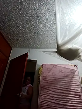 Snapshot of BBW_salome chatting on March 2025 10:04:02 PM BBW salome online show from March 2025 10:04:02 PM