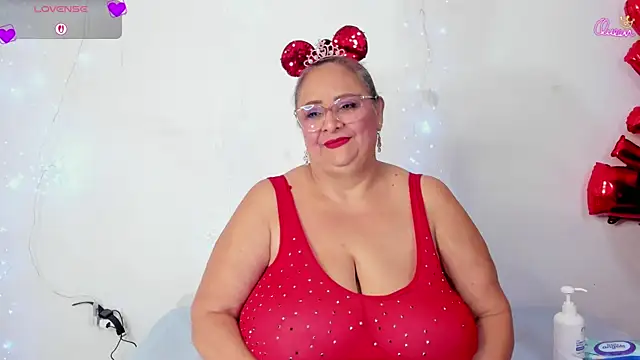 Snapshot of BBW_salome chatting on April 2026 07:26:01 PM BBW salome online show from April 2026 07:26:01 PM