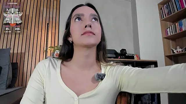 Snapshot of honeyhot69__ chatting on October 2025 11:00:01 AM honeyhot69   online show from October 2025 11:00:01 AM