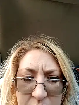 xWhoreAbleX Pika online show from March 2025 08:23:02 PM