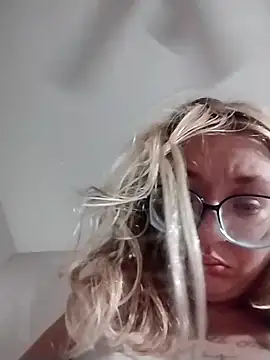 xWhoreAbleX Pika online show from September 2025 08:32:01 AM