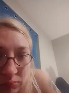 xWhoreAbleX Pika online show from March 2026 02:40:01 AM