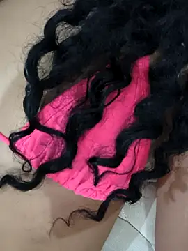 fernandasweet online show from February 2026 03:15:01 AM