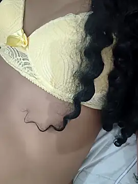 fernandasweet online show from March 2026 11:32:02 PM