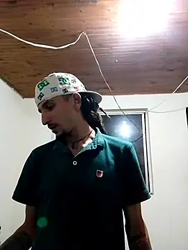 Snapshot of elgoguexxx chatting on November 2025 04:34:02 AM elgoguexxx online show from November 2025 04:34:02 AM