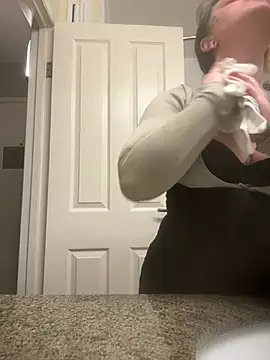 tatted-bitty online show from February 2026 12:16:02 PM