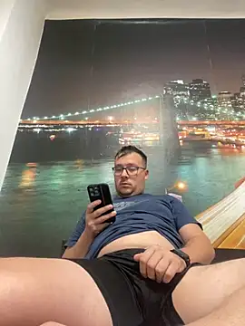 ionut9879 online show from November 2025 01:26:01 PM