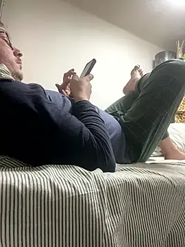 ionut9879 online show from January 2026 11:16:02 AM