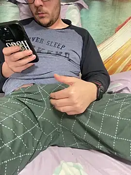 ionut9879 online show from February 2026 12:49:01 PM