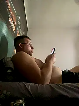 ionut9879 online show from October 2025 12:47:02 PM