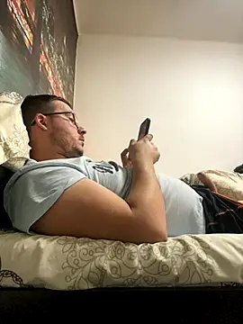 ionut9879 online show from November 2025 01:15:02 PM