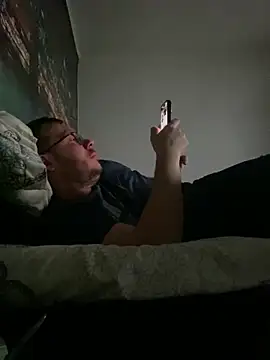 ionut9879 online show from November 2025 01:22:01 PM