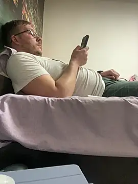 ionut9879 online show from March 2026 02:32:02 PM