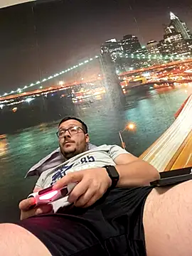 ionut9879 online show from October 2025 06:50:02 PM