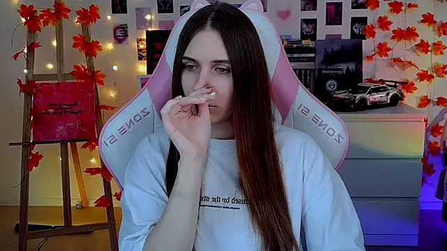 Snapshot of AliceCharmy chatting on November 2025 08:13:02 AM AliceCharmy online show from November 2025 08:13:02 AM