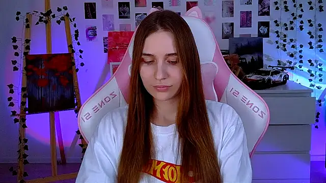 Snapshot of AliceCharmy chatting on February 2025 08:53:02 PM AliceCharmy online show from February 2025 08:53:02 PM