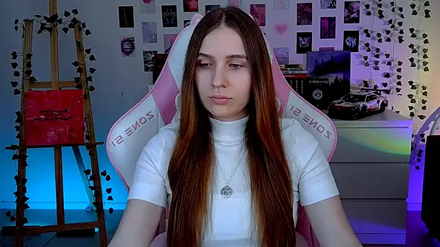 Snapshot of AliceCharmy chatting on September 2025 10:08:01 AM AliceCharmy online show from September 2025 10:08:01 AM
