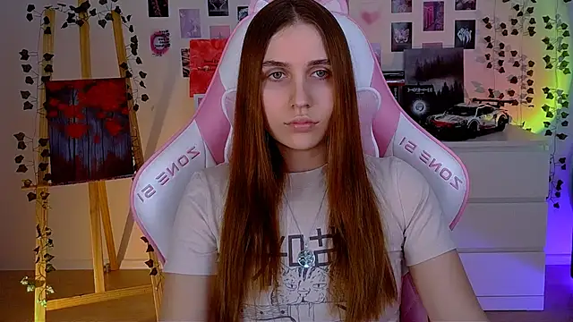 Snapshot of AliceCharmy chatting on February 2025 05:42:02 PM AliceCharmy online show from February 2025 05:42:02 PM