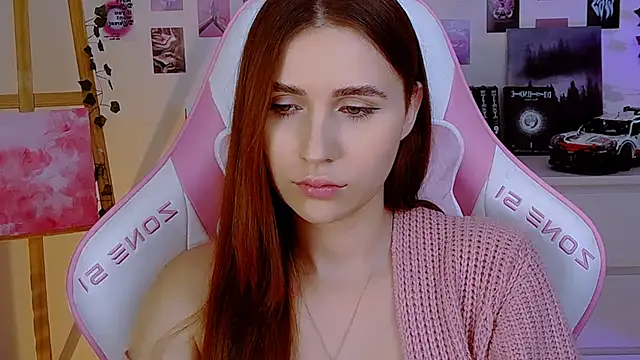 Snapshot of AliceCharmy chatting on January 2025 01:49:01 PM AliceCharmy online show from January 2025 01:49:01 PM