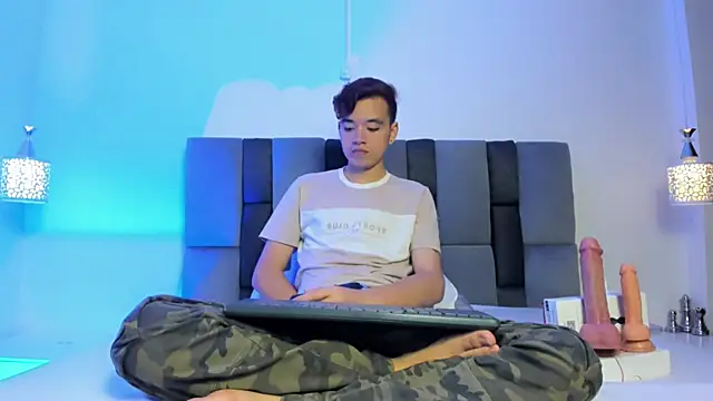 Snapshot of bunny_maxi chatting on October 2025 12:35:02 PM bunny maxi online show from October 2025 12:35:02 PM