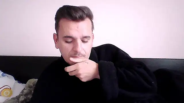 Huge cock22cm online show from October 2025 07:31:02 AM